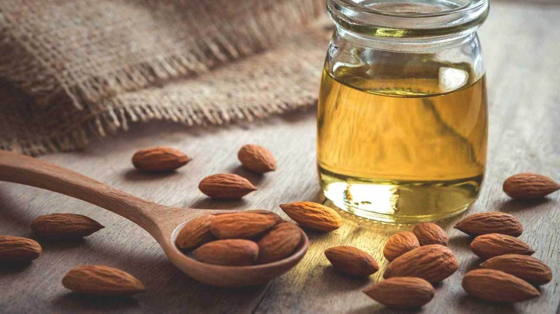 बादाम खाने के नुकसान - Side Effects of Almonds in Hindi 