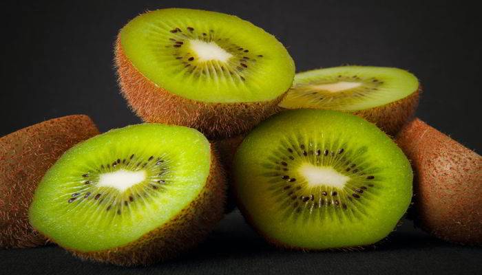 कीवी फल खाने के फायदे - Benefits of Kiwi Fruits in Hindi