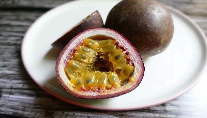 कृष्णा फल के कुछ अन्य फायदे - Few More Benefits of Passion Fruit in Hindi 