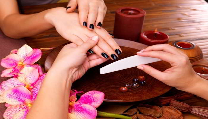 नाखून की देखभाल करने का तरीका - Way to Take Care of Nails in Hindi 