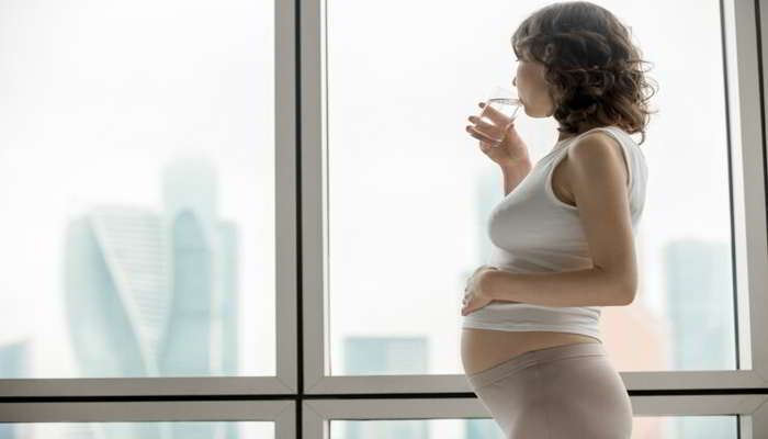 गर्भावस्था में पानी की कमी के लक्षण